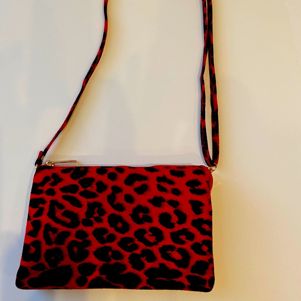 Red leopard crossbody/wristlet